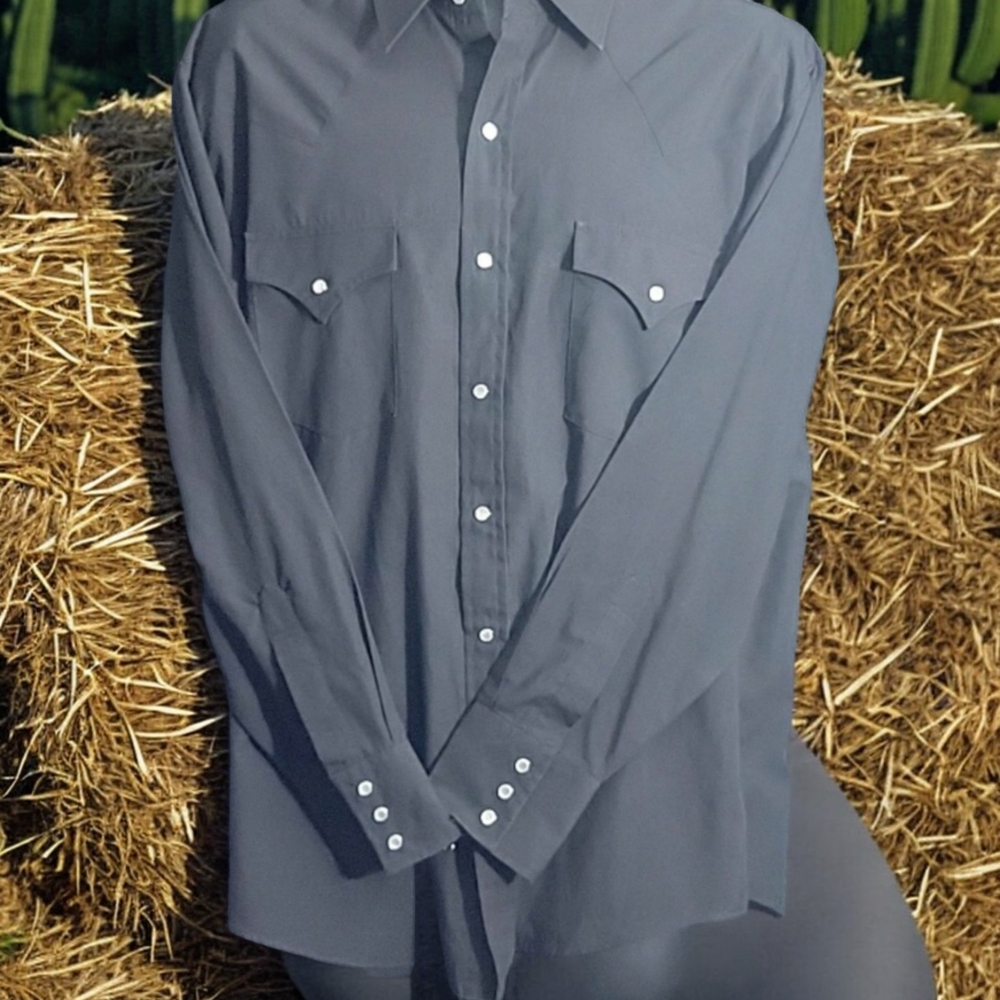 Plains Western dress Shirt black men's size L with pearl snap fasteners.